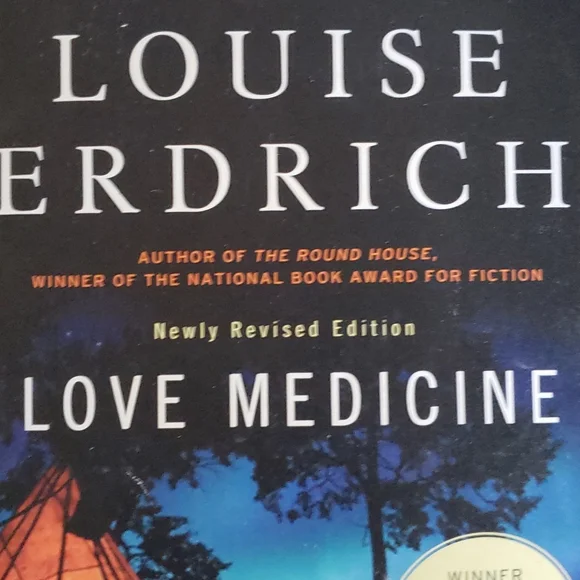 Love Medicine by Louise Erdrich Paperback - Picture 4 of 4